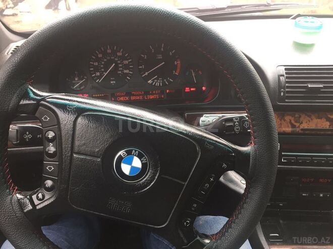 BMW 530 2000, 280,000 km - 3.0 l - Füzuli