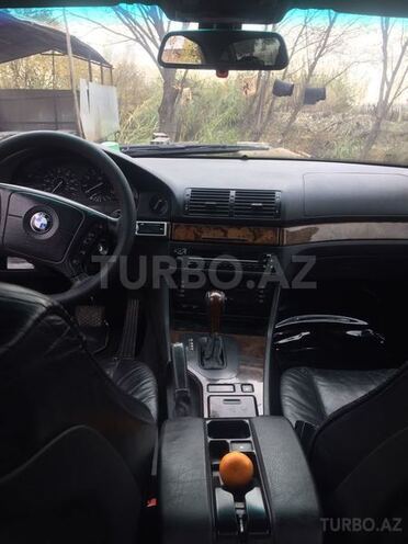 BMW 530 2000, 280,000 km - 3.0 l - Füzuli