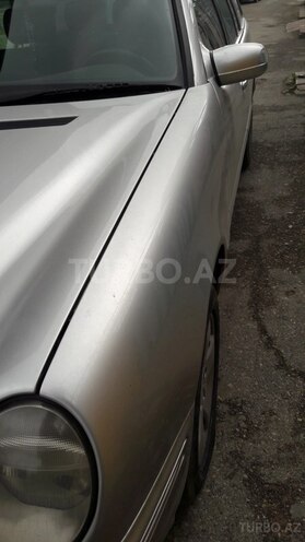 Mercedes E 220 2001, 357,000 km - 0.2 l - Bakı