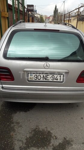 Mercedes E 220 2001, 357,000 km - 0.2 l - Bakı