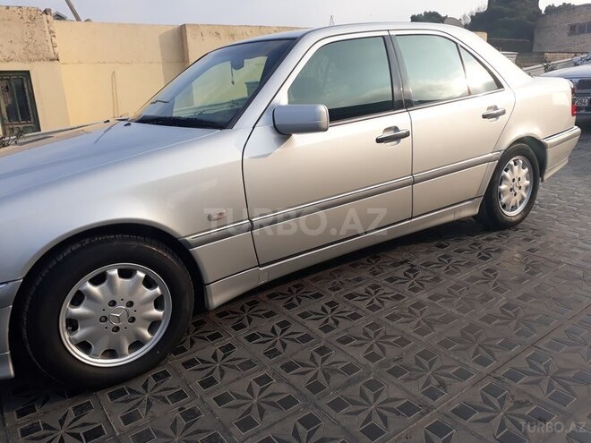 Mercedes C 240 1998, 173,222 km - 2.4 л - Samux