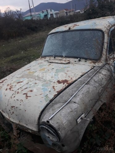 Moskvich  1958, 40,000 km - 1.3 l - Qax
