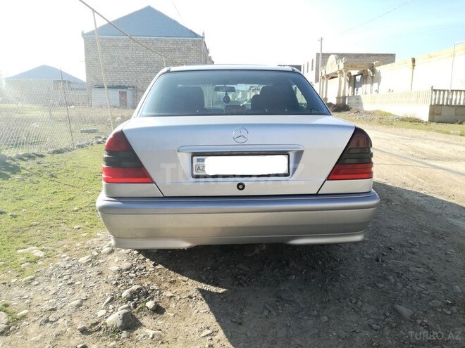 Mercedes C 180 1999, 242,516 km - 1.8 л - Gəncə