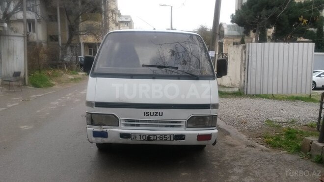 Isuzu Turkuaz 1993, 238,000 km - 2.2 l - Bakı