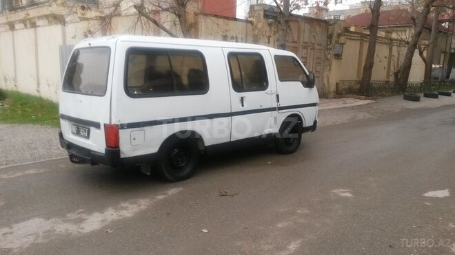 Isuzu Turkuaz 1993, 238,000 km - 2.2 l - Bakı
