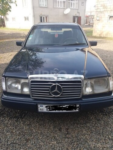 Mercedes E 220 1993, 256,389 km - 0.2 l - Masallı