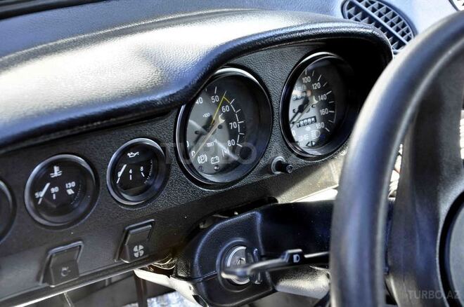 LADA (VAZ) 2106 1993, 160,000 km - 1.6 л - Qax
