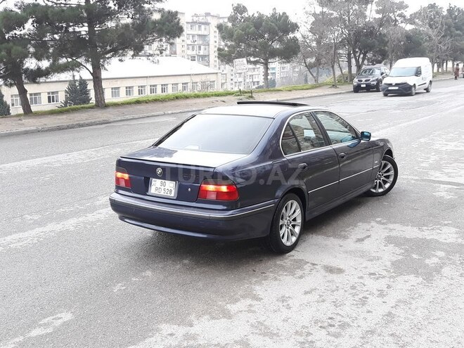BMW 528 1998, 267,930 km - 2.8 l - Bakı