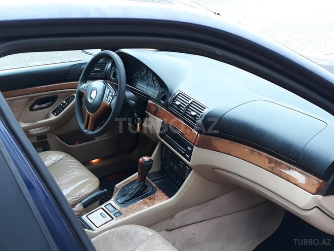 BMW 528 1998, 267,930 km - 2.8 l - Bakı
