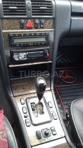 Mercedes E 220 2001, 312,171 km - 2.2 l - Sumqayıt