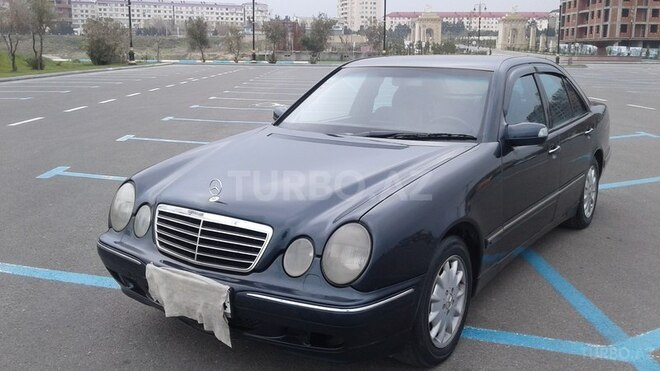 Mercedes E 220 2001, 312,171 km - 2.2 l - Sumqayıt