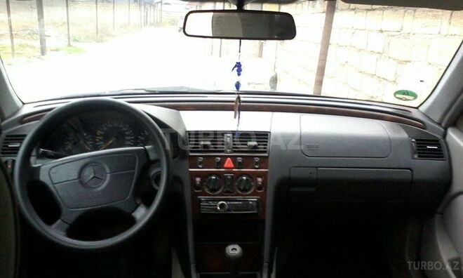 Mercedes C 180 1997, 295,000 km - 1.8 l - Bakı