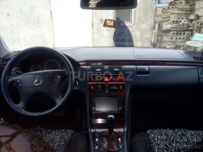 Mercedes E 270 2000, 250,000 km - 2.7 l - Bakı
