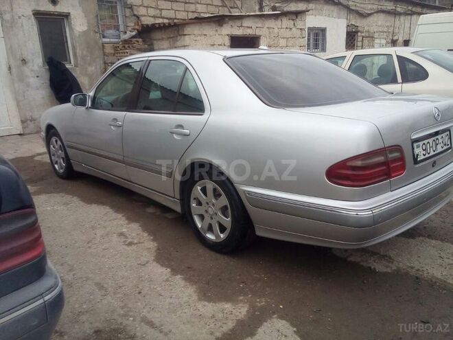 Mercedes E 270 2000, 250,000 km - 2.7 l - Bakı