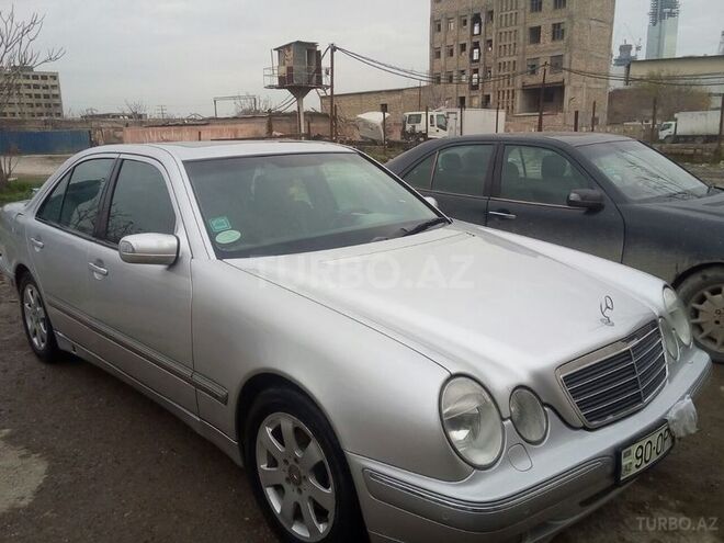 Mercedes E 270 2000, 250,000 km - 2.7 l - Bakı