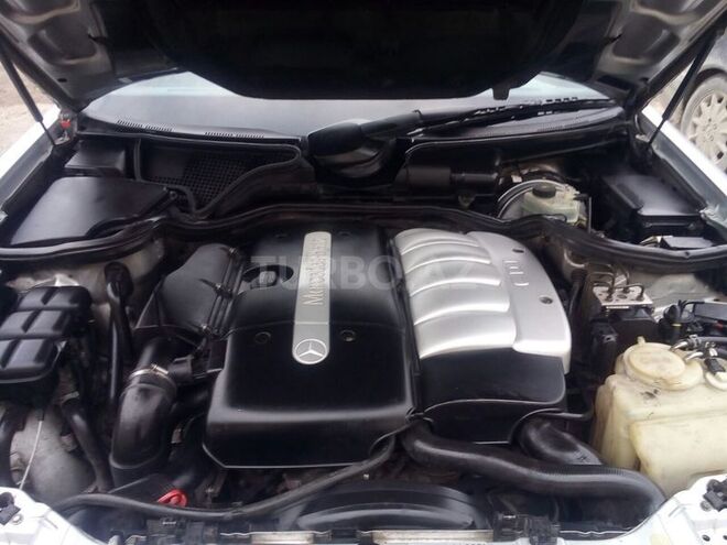 Mercedes E 270 2000, 250,000 km - 2.7 l - Bakı