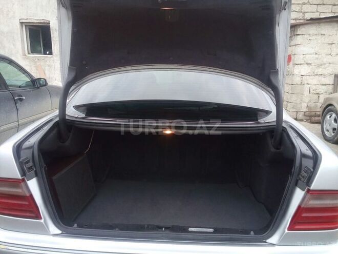Mercedes E 270 2000, 250,000 km - 2.7 l - Bakı