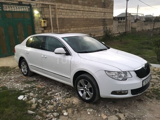 Skoda Superb 2011, 112,000 km - 1.8 l - Bakı