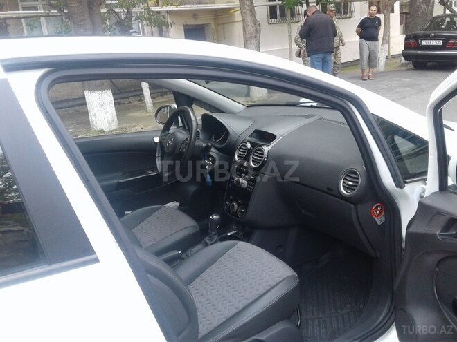 Opel Corsa 2013, 42,000 km - 1.4 l - Bakı