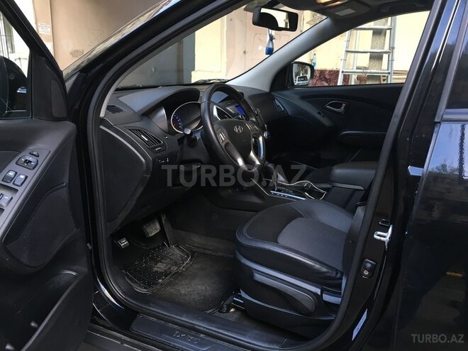 Hyundai ix35 2010, 99,000 km - 2.0 l - Bakı