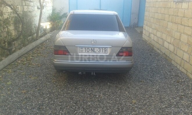 Mercedes E 300 1994, 569,342 km - 3.0 l - Beyləqan