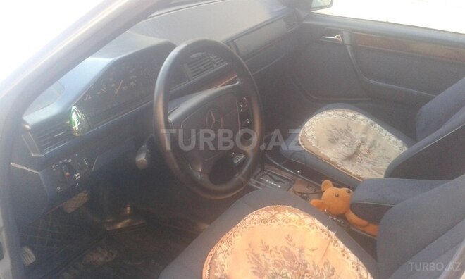 Mercedes E 300 1994, 569,342 km - 3.0 l - Beyləqan