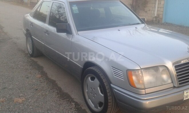 Mercedes E 300 1994, 569,342 km - 3.0 l - Beyləqan