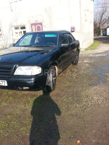 Mercedes C 180 1995, 235,850 km - 1.8 л - Masallı