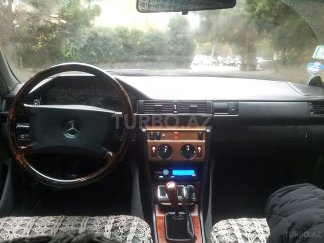 Mercedes E 200 1991, 355,000 km - 2.0 l - Bakı