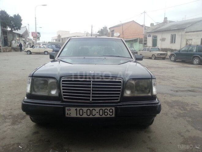 Mercedes E 280 1993, 335,000 km - 2.8 л - Bakı