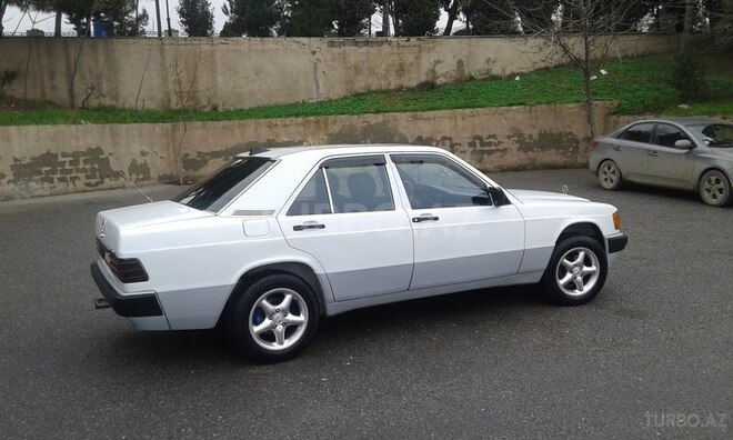 Mercedes 190 1991, 298,000 km - 1.8 l - Sumqayıt