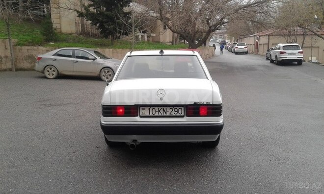 Mercedes 190 1991, 298,000 km - 1.8 l - Sumqayıt