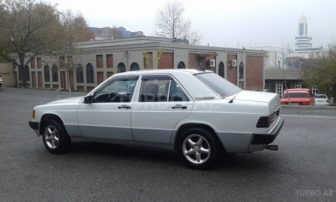 Mercedes 190 1991, 298,000 km - 1.8 l - Sumqayıt