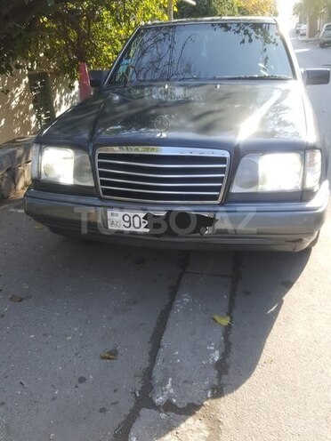 Mercedes E 220 1993, 340,000 km - 0.3 l - Bakı