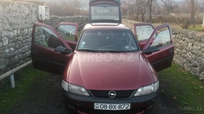Opel Vectra 1996, 150,000 km - 2.0 l - Zaqatala