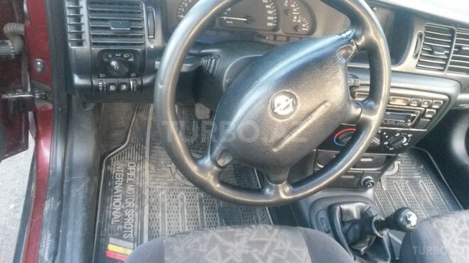 Opel Vectra 1996, 150,000 km - 2.0 l - Zaqatala