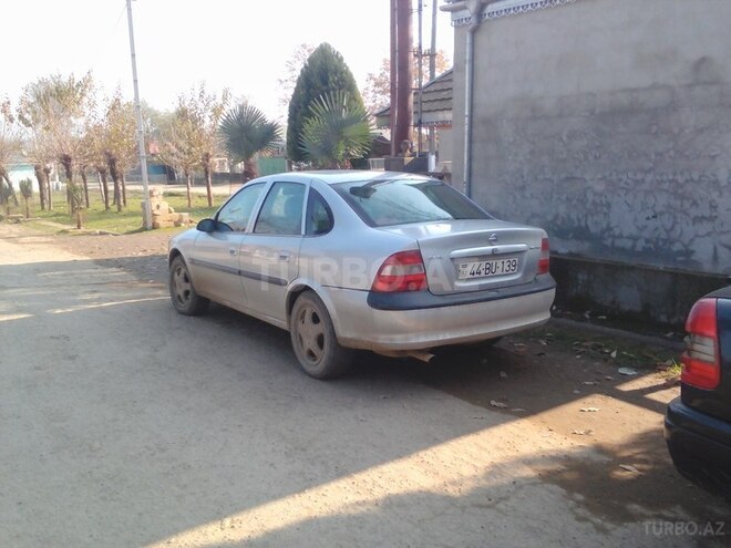 Opel Vectra 1997, 309,263 km - 1.8 l - Masallı