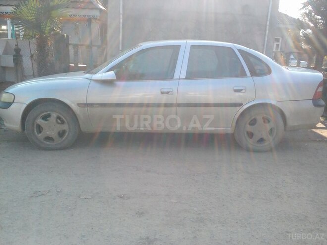 Opel Vectra 1997, 309,263 km - 1.8 l - Masallı