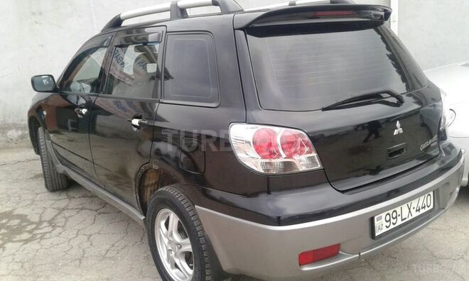 Mitsubishi Outlander 2003, 400,000 km - 2.4 л - Bakı