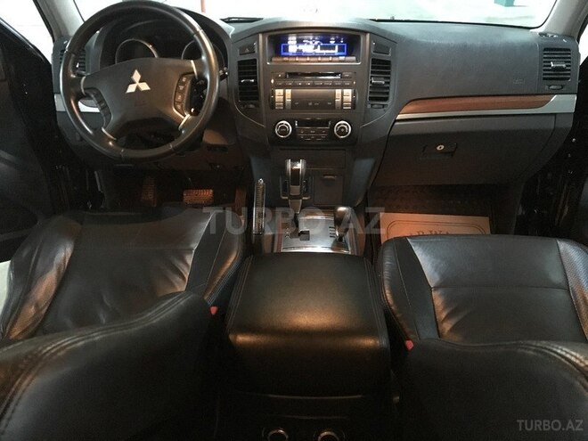 Mitsubishi Pajero 2007, 131,000 km - 3.0 l - Bakı