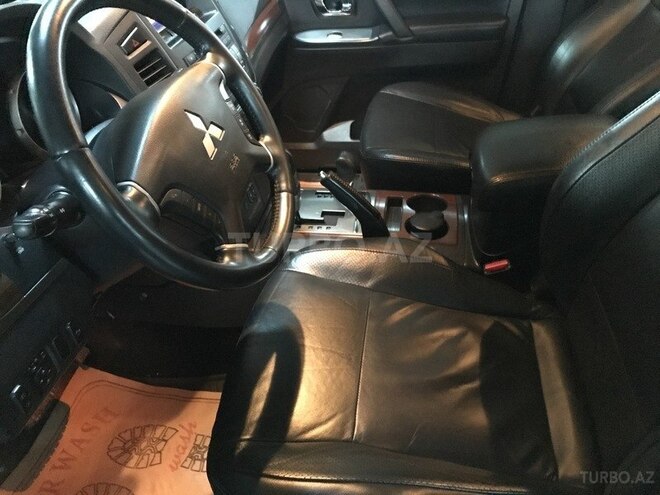 Mitsubishi Pajero 2007, 131,000 km - 3.0 l - Bakı