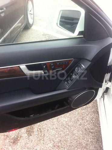 Mercedes C 300 2012, 119,891 km - 3.0 л - Bakı