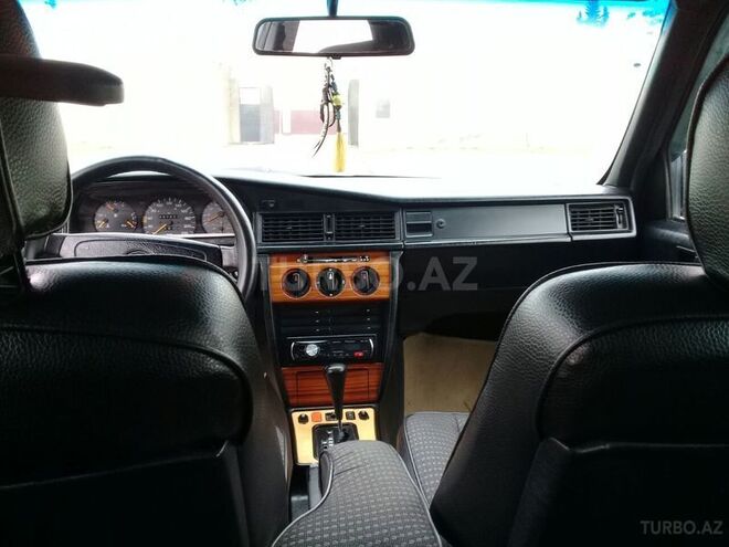 Mercedes 190 1993, 300,000 km - 1.8 l - İmişli