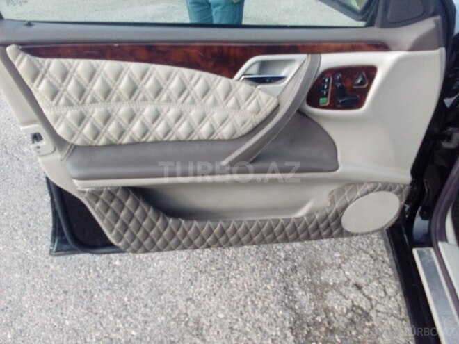 Mercedes E 320 2000, 219,000 km - 3.2 l - Bakı