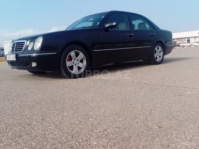 Mercedes E 320 2000, 219,000 km - 3.2 l - Bakı