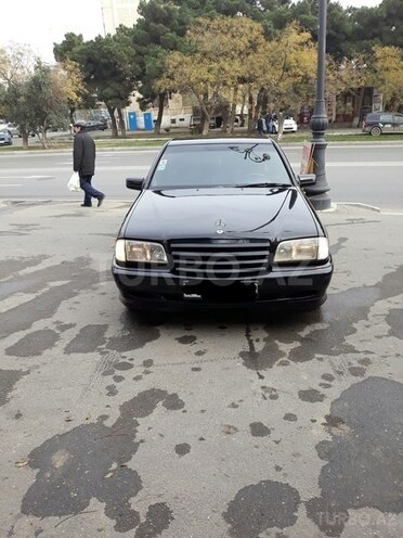 Mercedes C 240 1999, 197,700 km - 2.4 l - Bakı