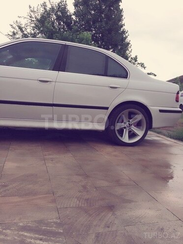 BMW 525 2002, 229,000 km - 0.3 l - Lənkəran