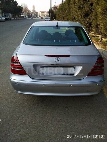 Mercedes E 240 2004, 275,000 km - 2.6 l - Gəncə