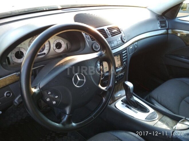 Mercedes E 240 2004, 275,000 km - 2.6 l - Gəncə