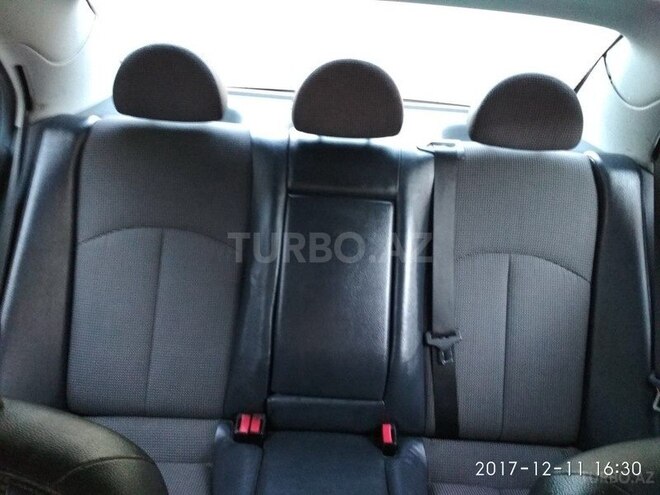 Mercedes E 240 2004, 275,000 km - 2.6 l - Gəncə